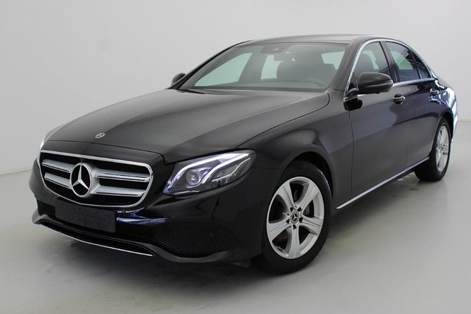 Private Transfer Copenhagen Airport CPH to Copenhagen by Sedan - The short ride into Copenhagen