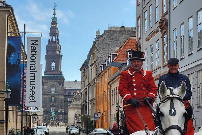 Private Walk & Canal Tour: Highlights + Changing of the Guards - Opera House and Nyhavn from the water