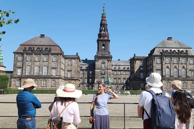 Private Walk & Canal Tour: Highlights + Changing of the Guards - The Changing of the Guards depends on your departure