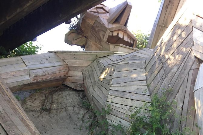 The Forgotten Giants Private Tour - Guide quality and the feel of the day