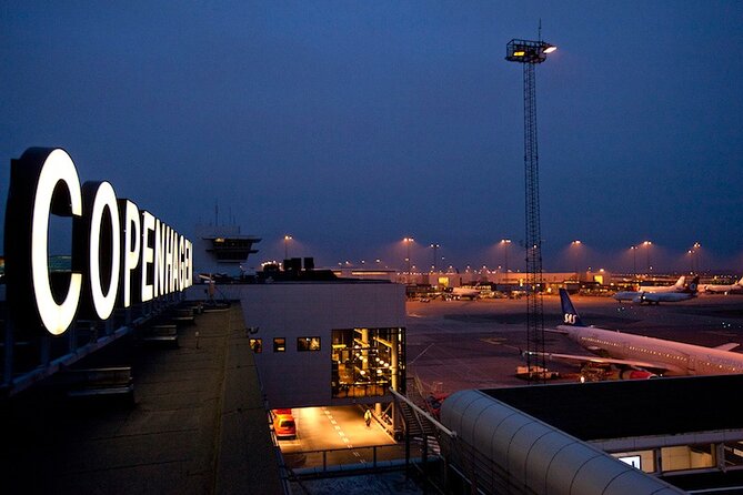 Transfer Kastrup Airport (CPH) to Copenhagen City Center - Leaving Copenhagen Airport with a driver waiting