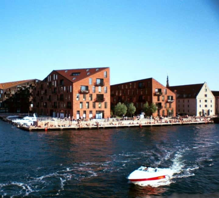 Urban Design and Livability E-bike Tour - The guides can shape the whole experience